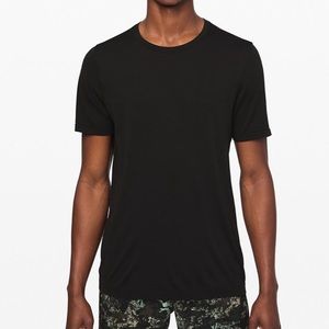 NWOT lululemon Metal Vent Breathe Short Sleeve